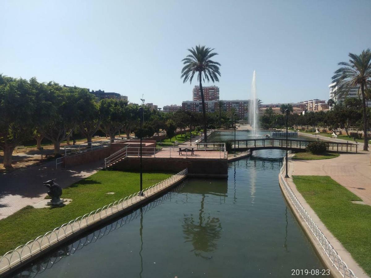 Apartmán Un Lugar Agradable En Màlaga Exteriér fotografie