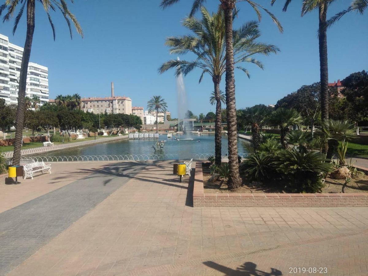 Apartmán Un Lugar Agradable En Màlaga Exteriér fotografie